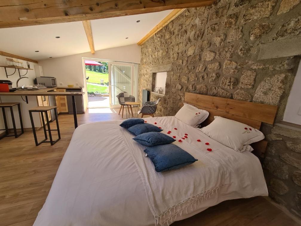 Room Lover Les Chaizes Saint-Romain-Lachalm Eksteriør bilde